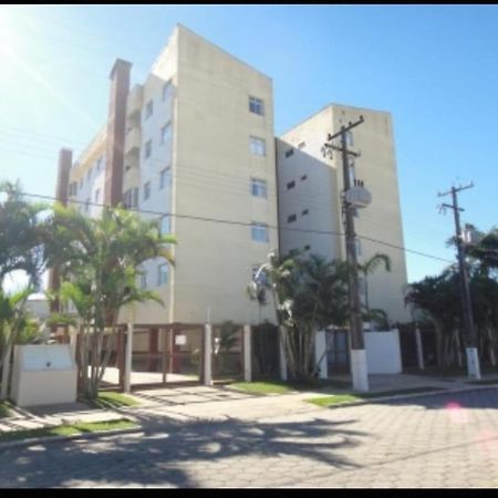 Apartamento Praia Guaratuba Buitenkant foto